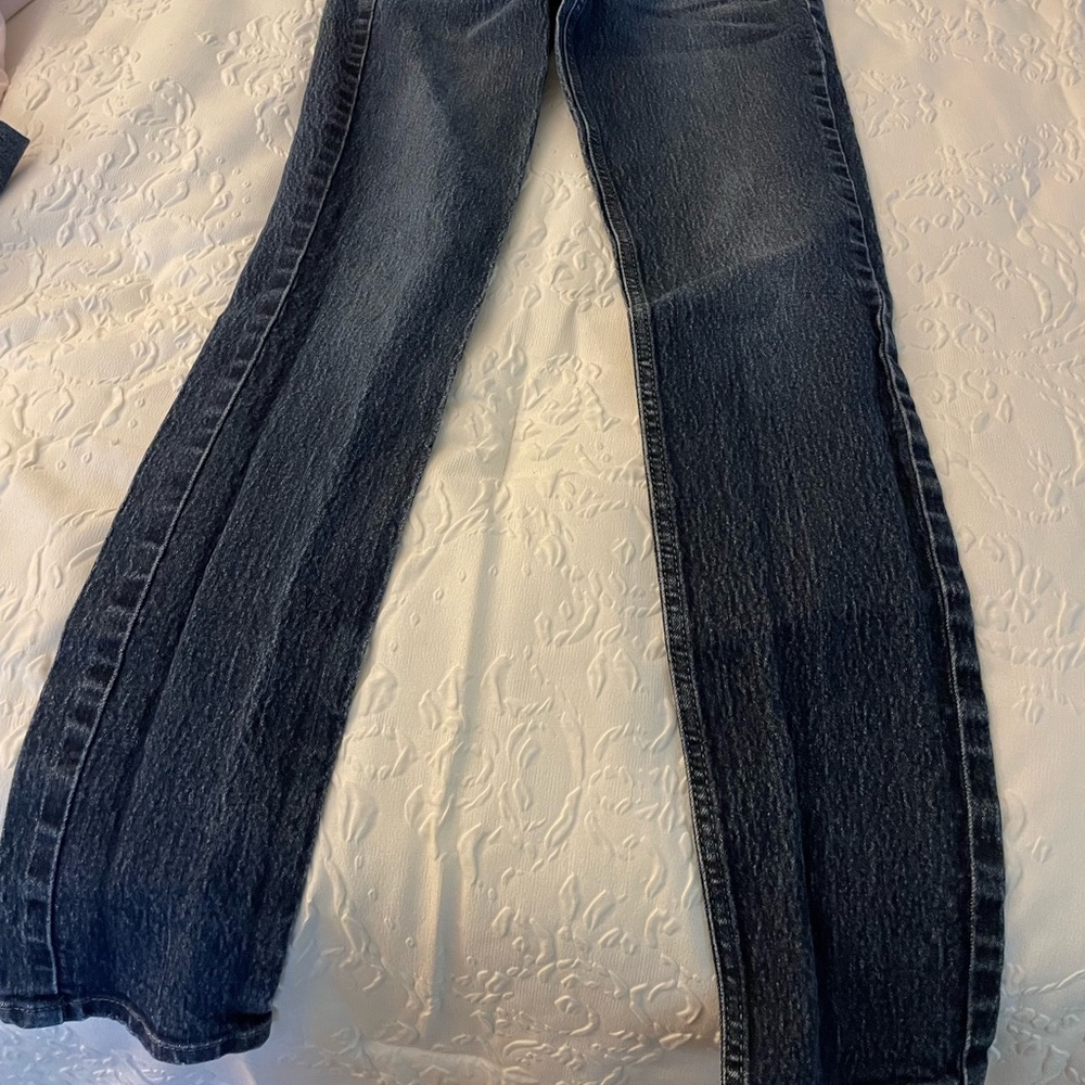 Womens Levi Jeans size 5!